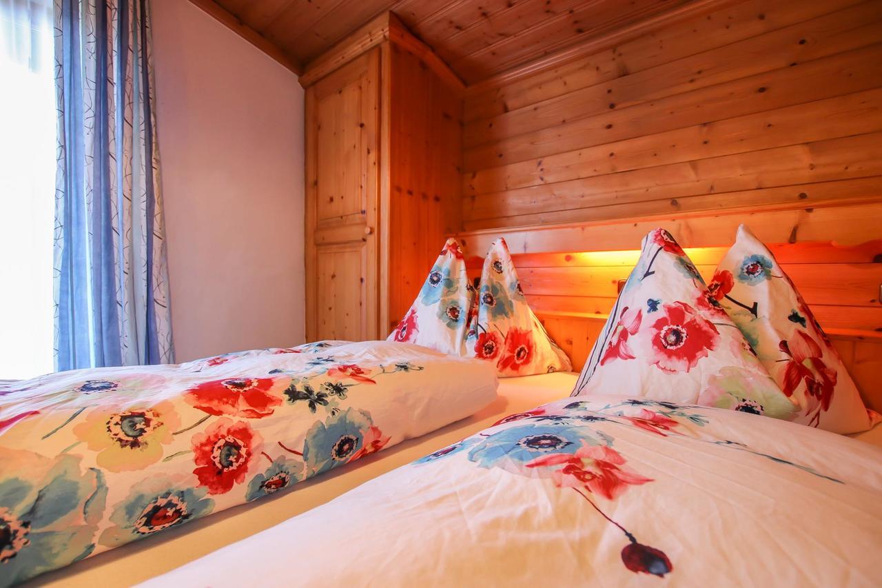 Pension Erlhof Saalfelden Bagian luar foto